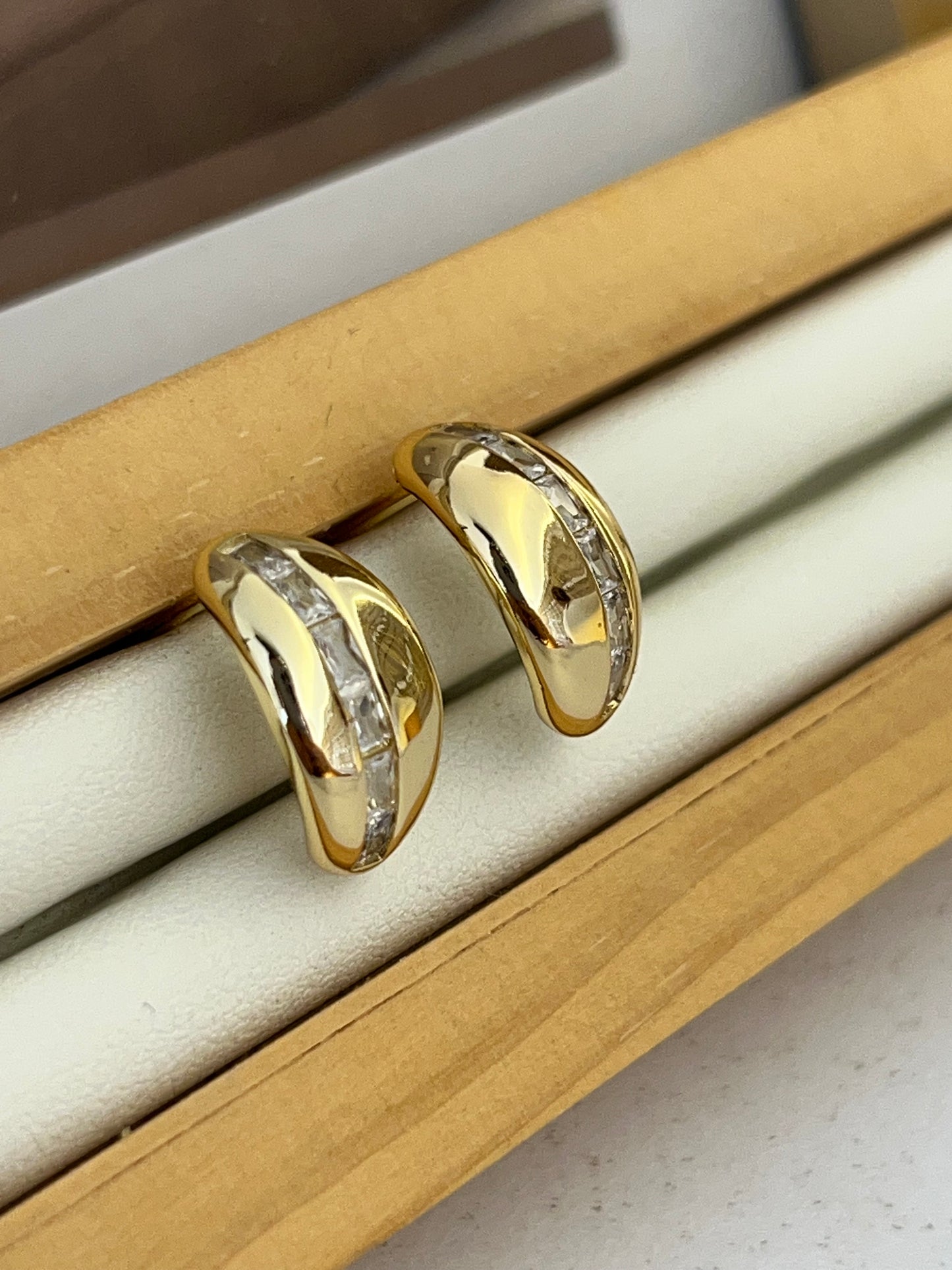 Topo media gota brillante