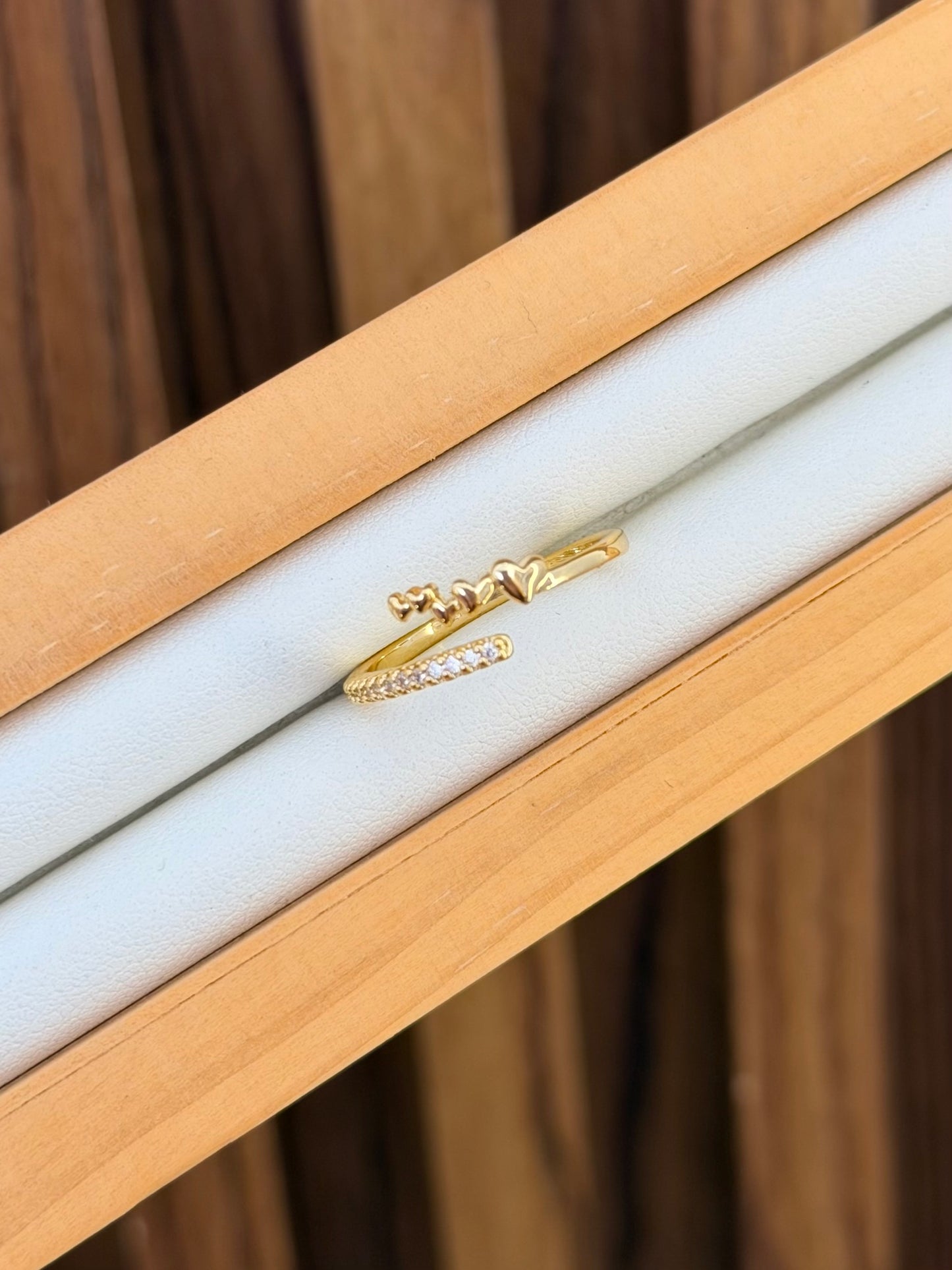 Anillo delgado 3 corazones