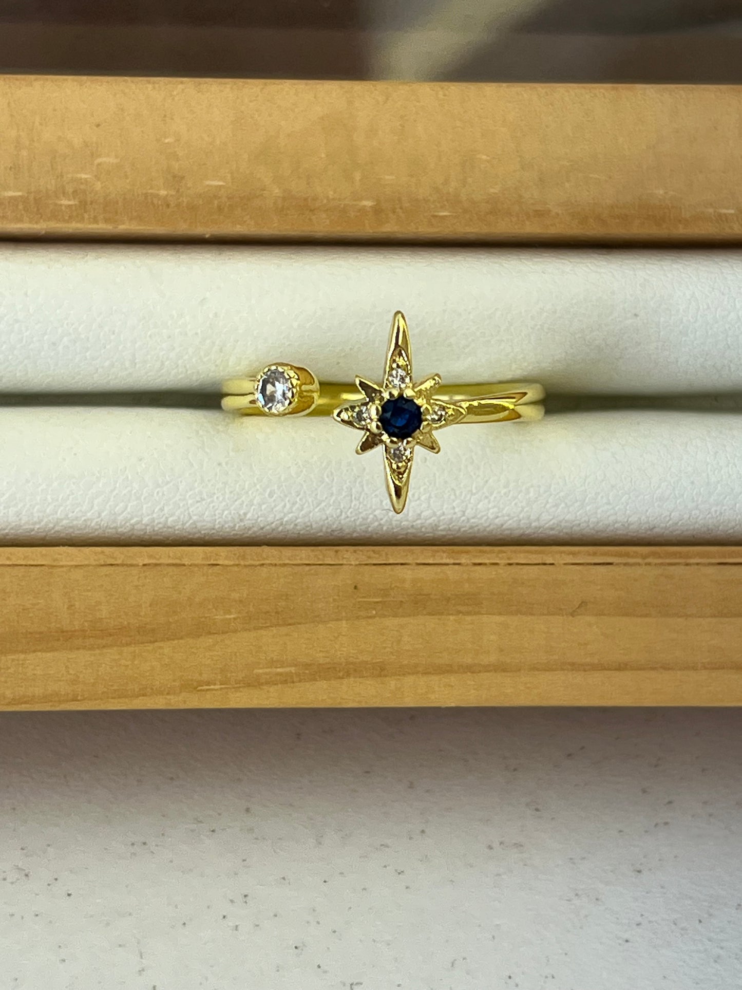 Anillo estrella azul