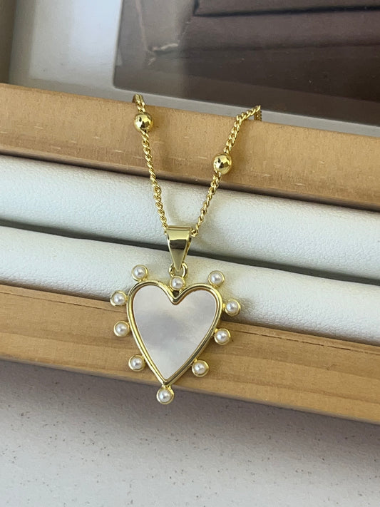 Cadena corazón nácar