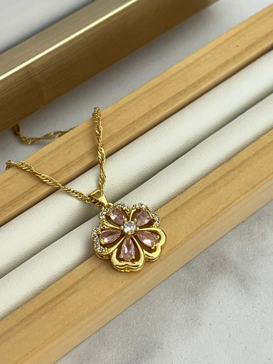 Cadena rodio flor 5 pétalos rosada