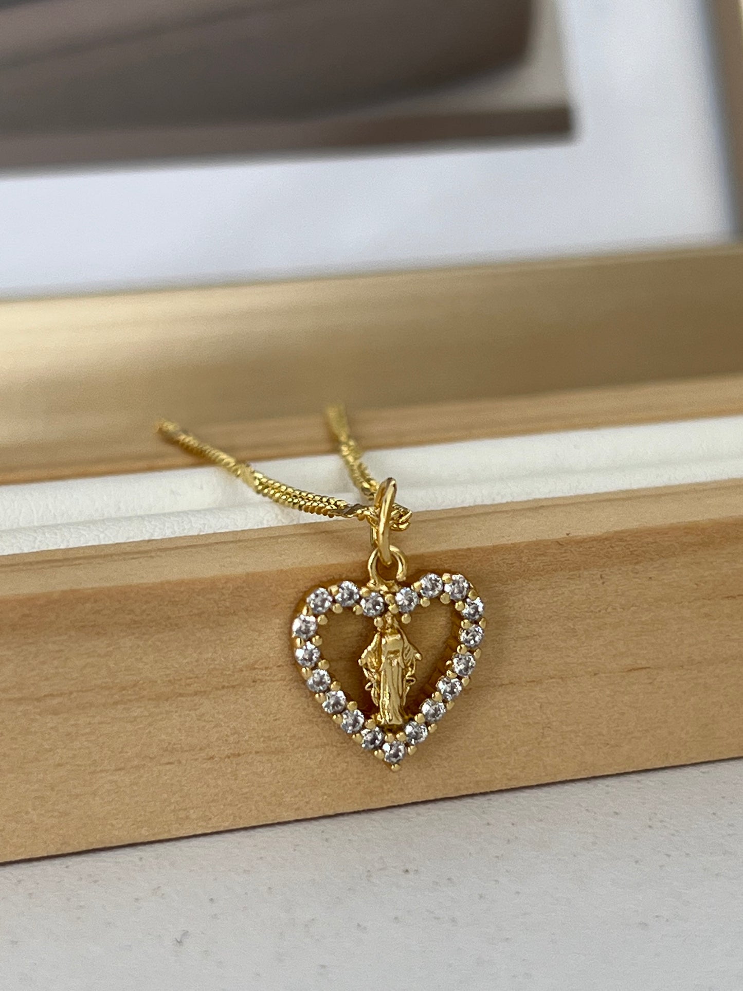 Cadena rodio virgen corazón silueta mini