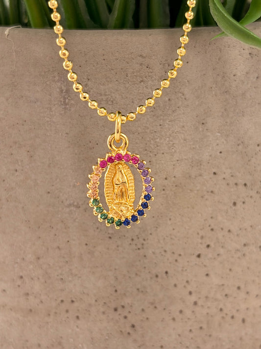 Cadena virgen mediana 004
