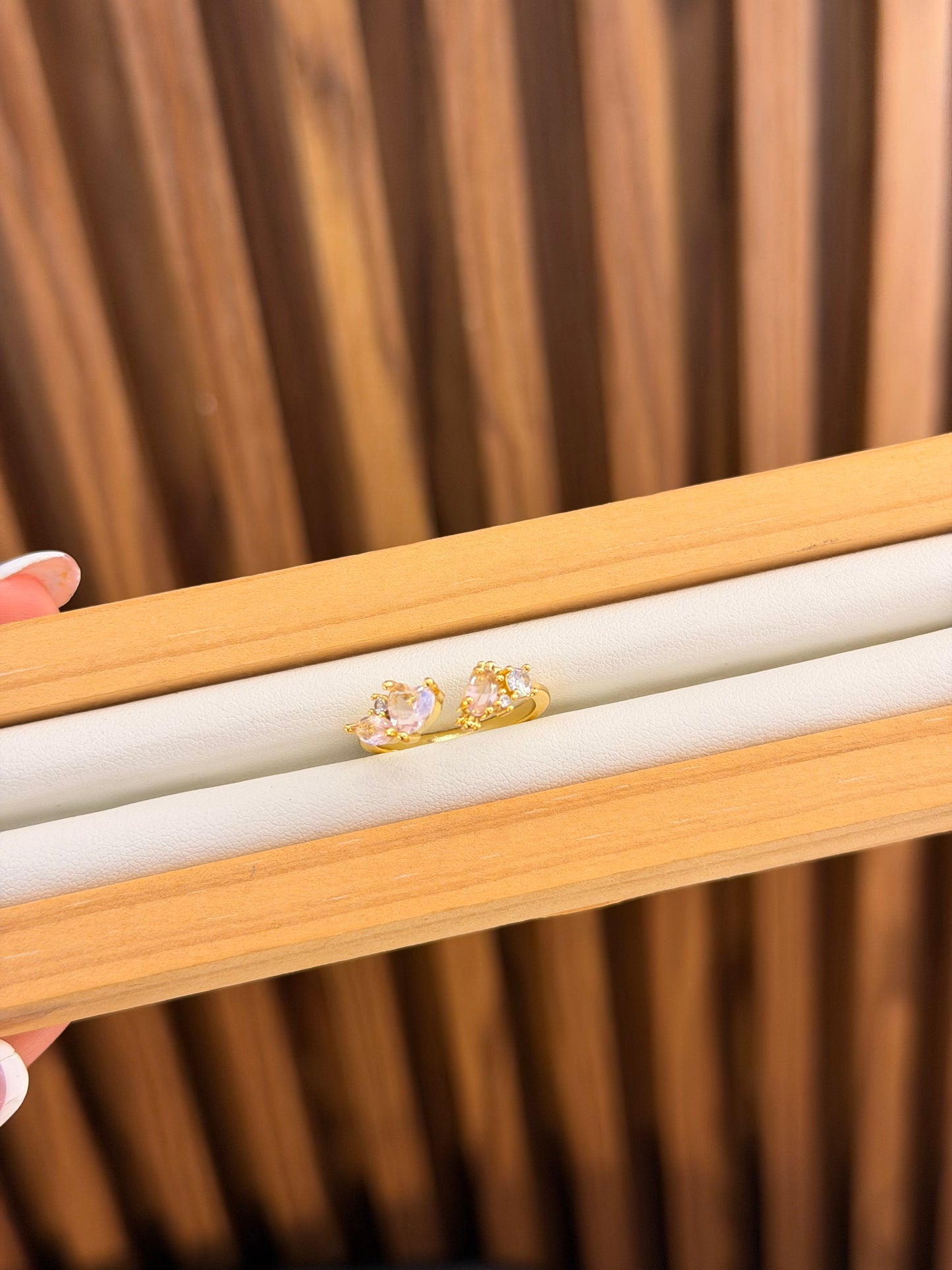 anillo cristales rosado