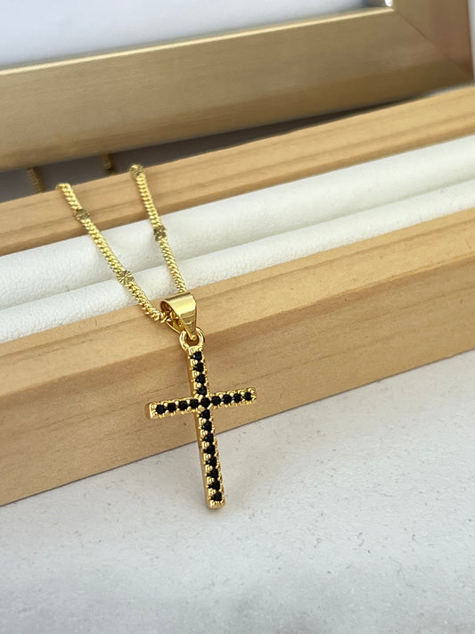 Cadena rodio cruz negra delgada
