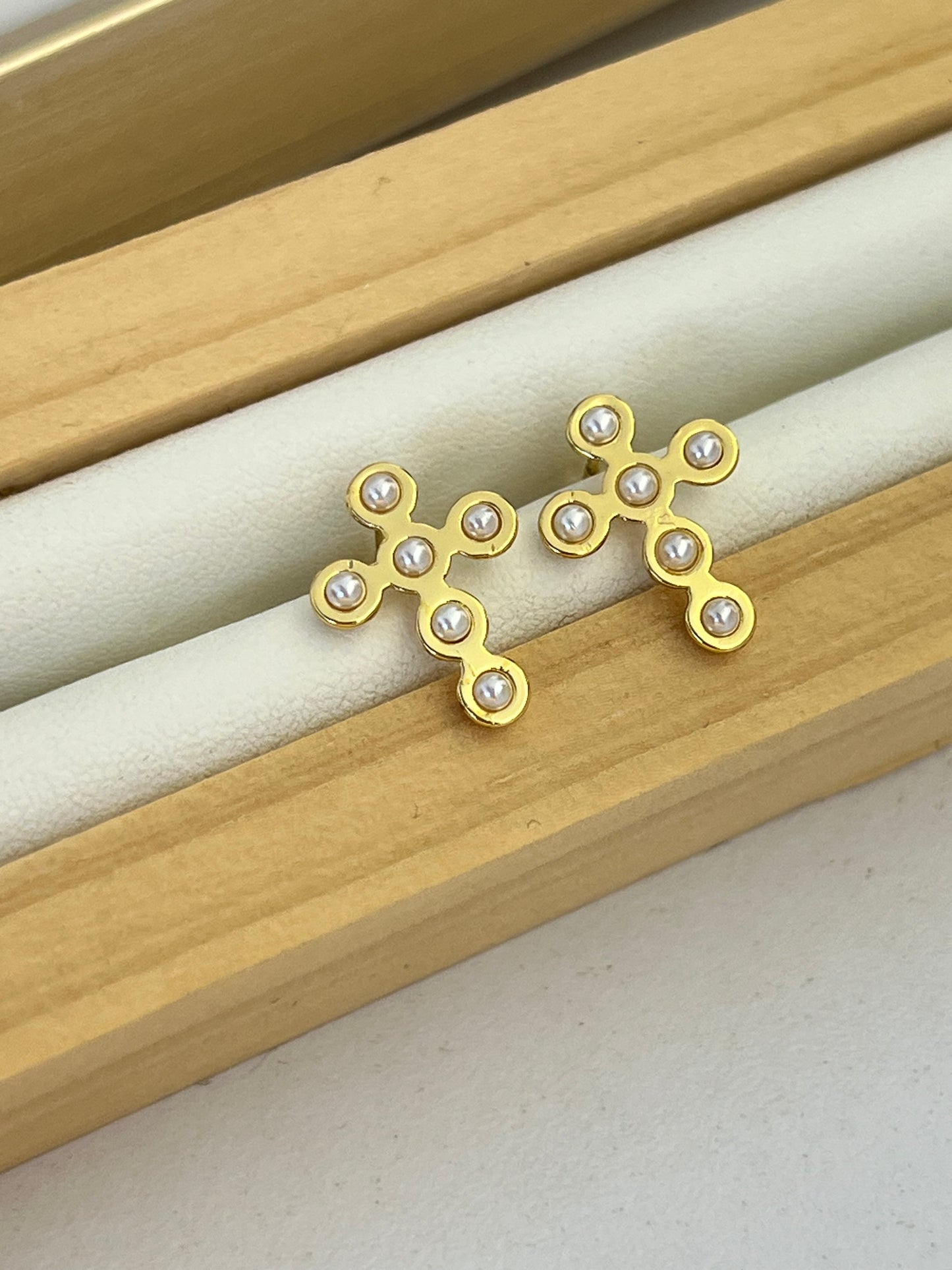 Topo rodio cruz perla