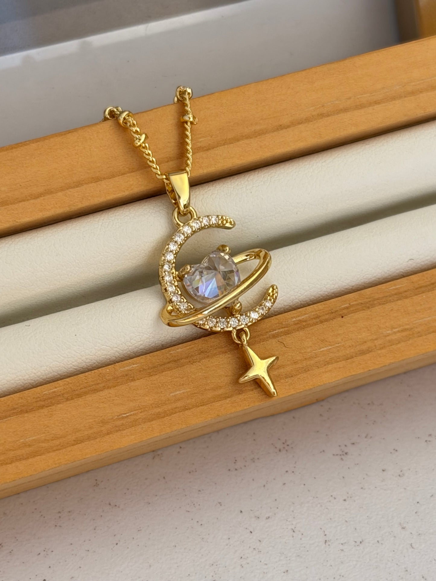 cadena luna y estrella