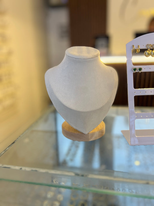 Exhibición cuello acolchado