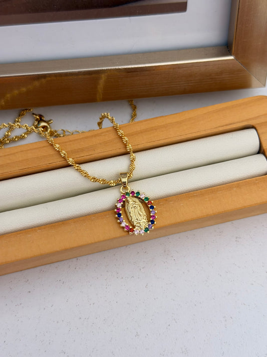 Cadena virgen óvalo tuti fruti