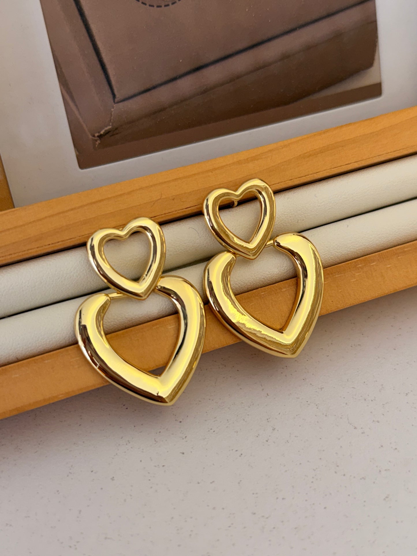 Arete grande 2 corazones silueta