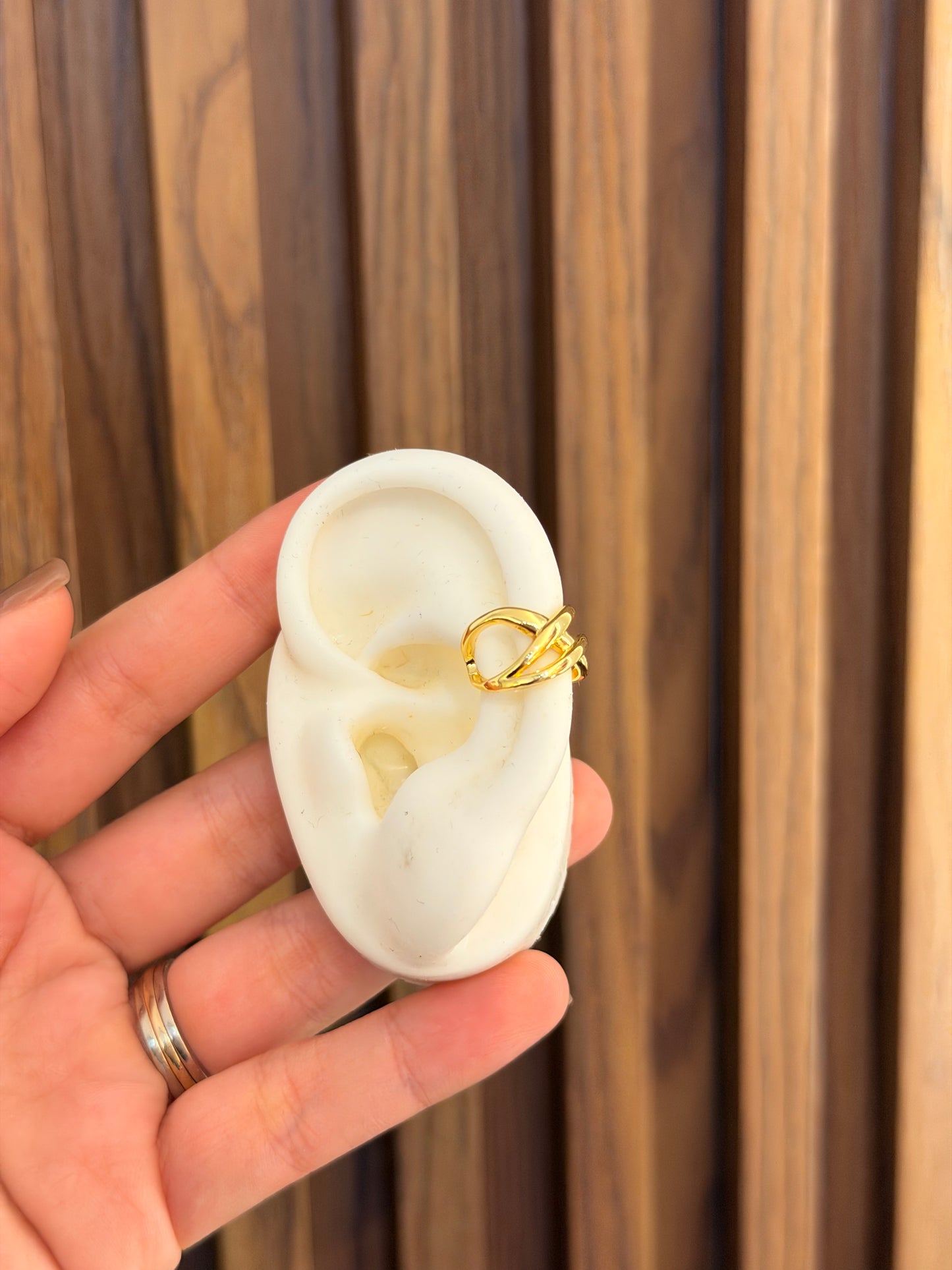 Earcuff cruzado